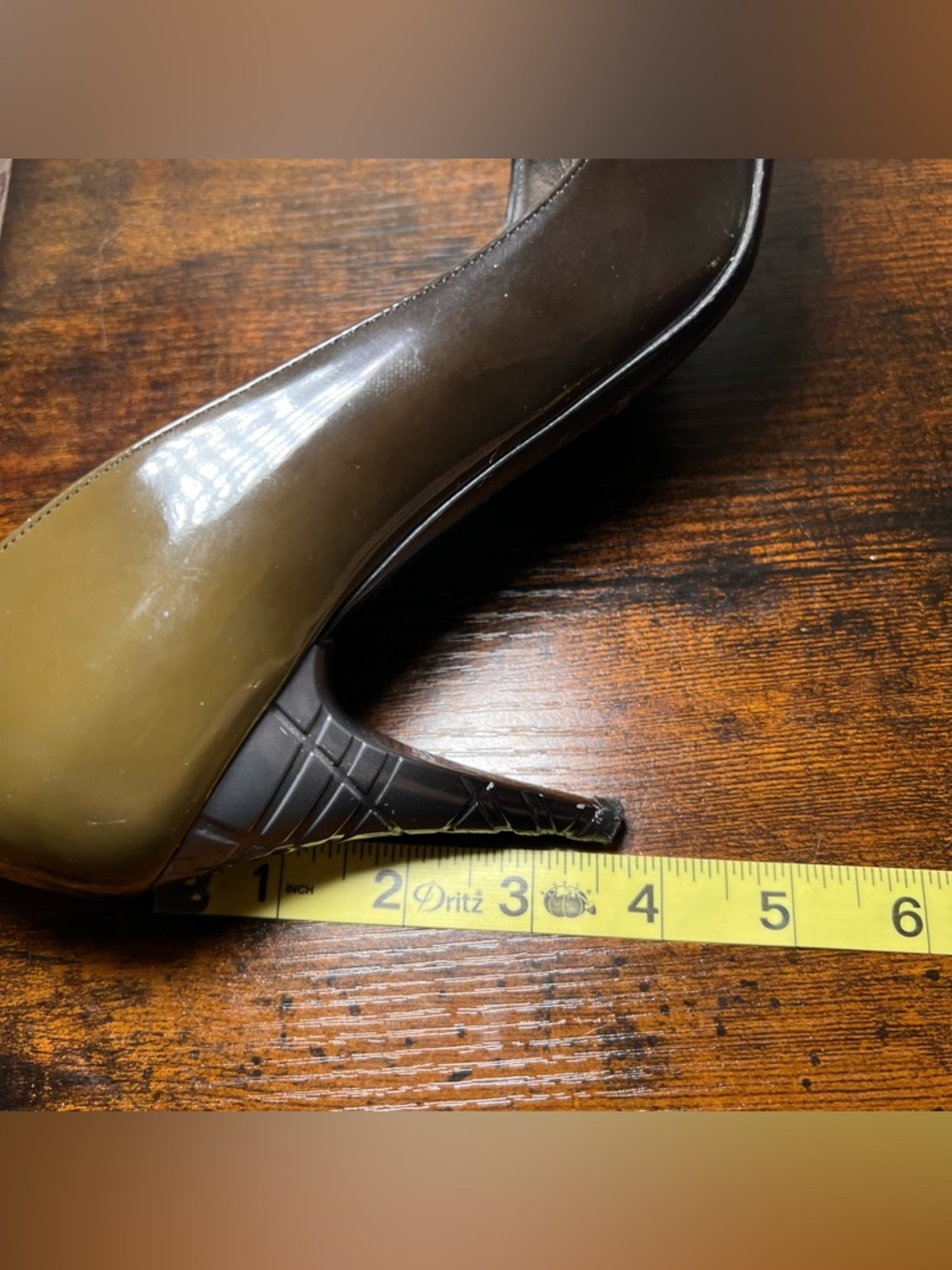BURBBERY Womens Patent Leather Pumps - Picture 8 of 8